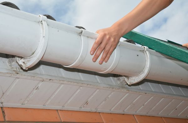 Gutter Reattachment in Denver